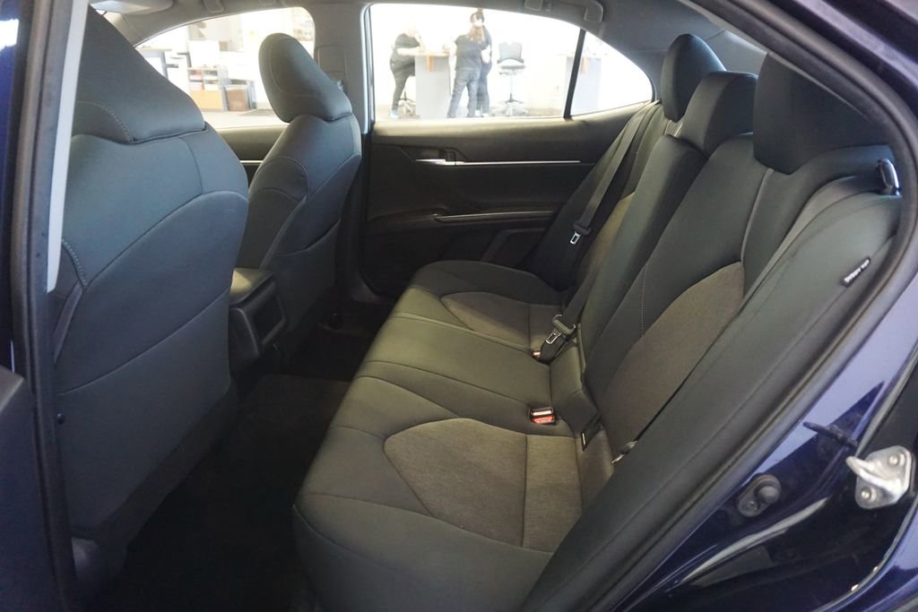 Used 2022 Toyota Camry LE AWD/4WD image 8