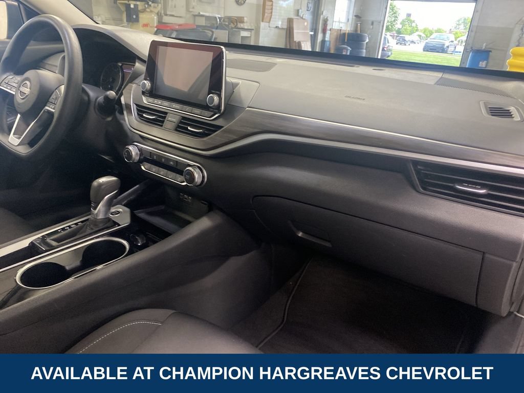 Used 2024 Nissan Altima 2.5 SV FWD image 37