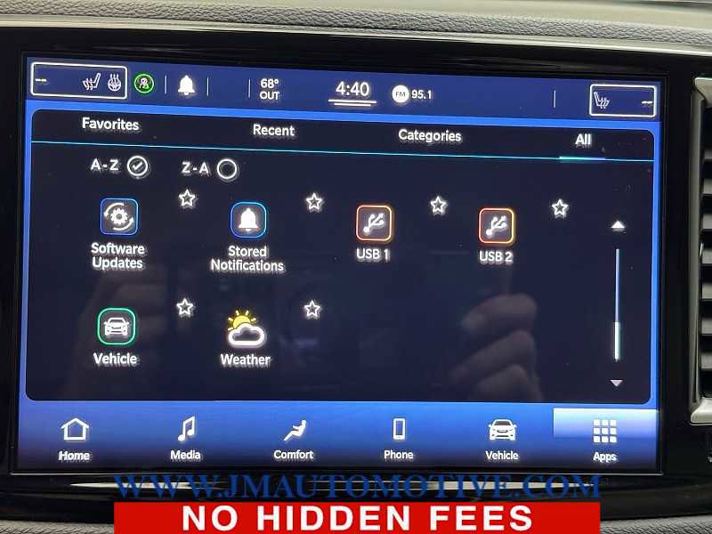 Used 2021 Chrysler Pacifica Touring-L image 34