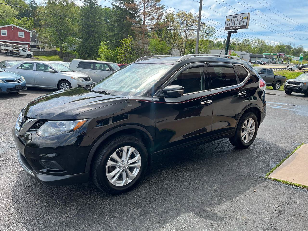 Used 2015 Nissan Rogue SV AWD/4WD image 10