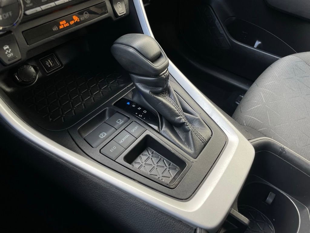 Used 2024 Toyota RAV4 XLE image 20