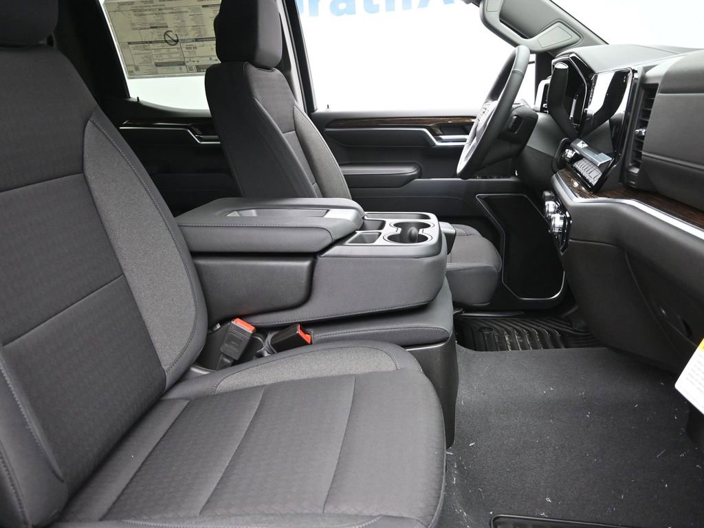 New 2025 GMC Sierra 1500 SLE w/ Preferred Package image 6