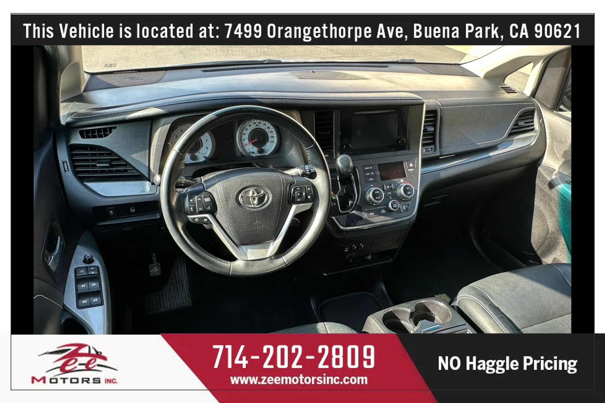 Used 2017 Toyota Sienna SE Premium w/ Cargo Management Package FWD image 18