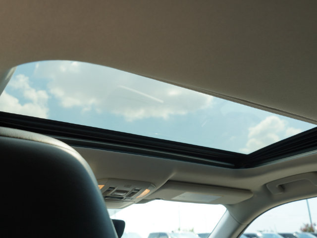 Used 2021 Toyota Highlander Limited FWD image 21