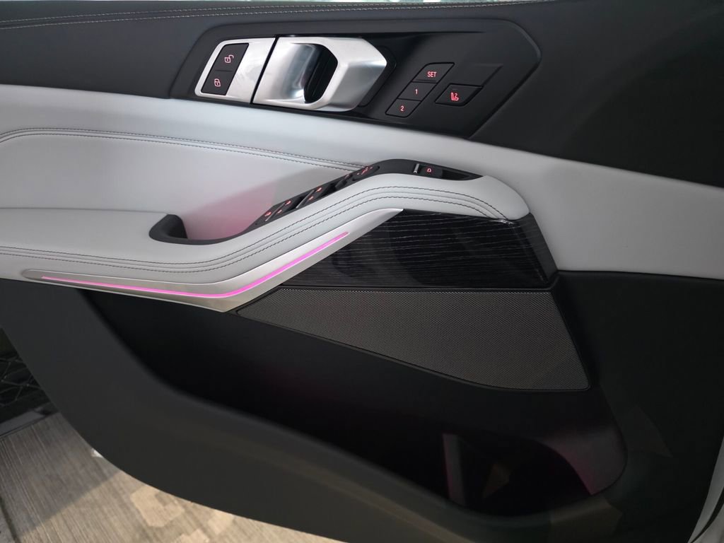 New 2026 BMW X5 sDrive40i RWD image 16