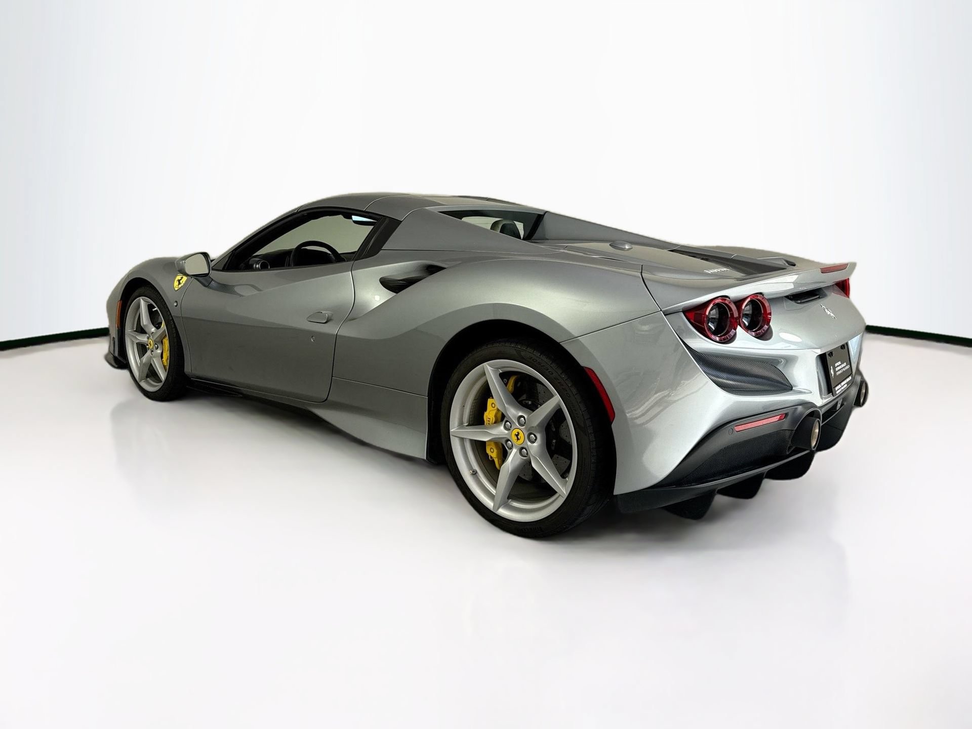 Certified 2021 Ferrari F8 Tributo image 5