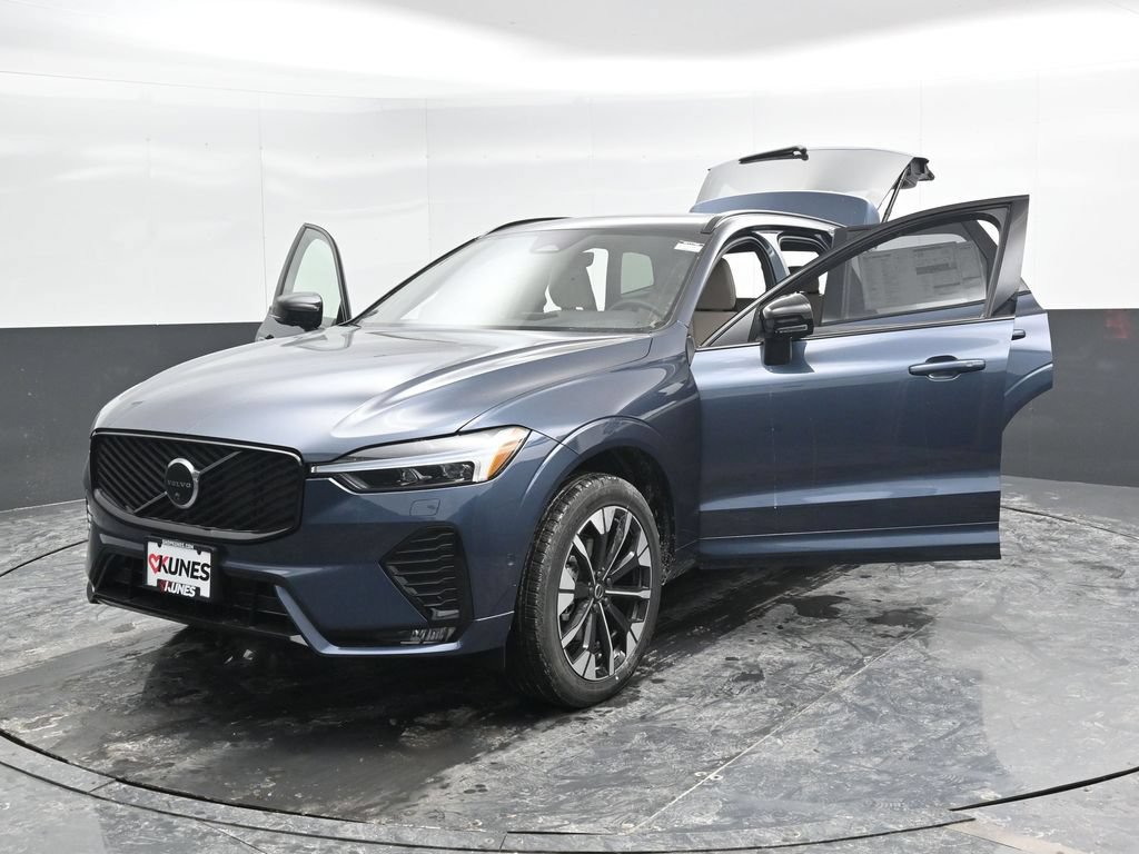 New 2026 Volvo XC60 B5 Plus w/ Protection Package Premier AWD/4WD image 44