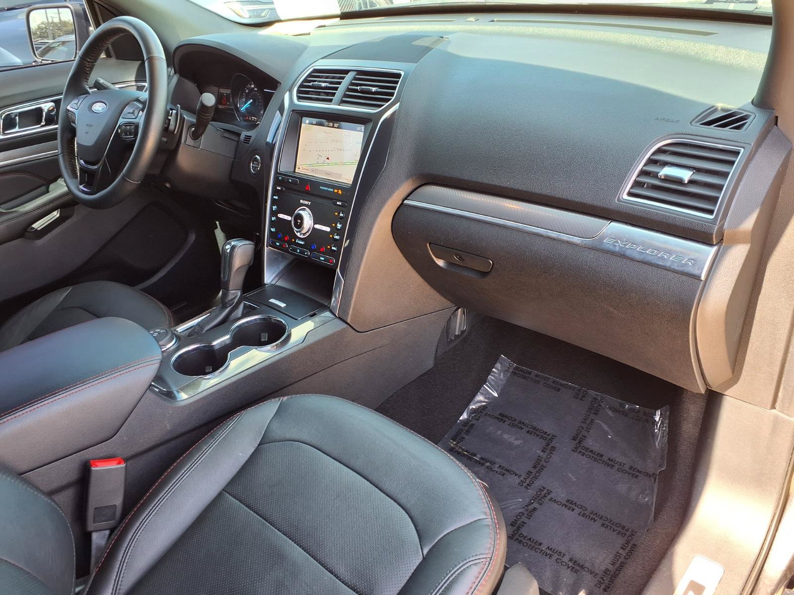 Used 2019 Ford Explorer Sport w/ Equipment Group 401A AWD/4WD image 10