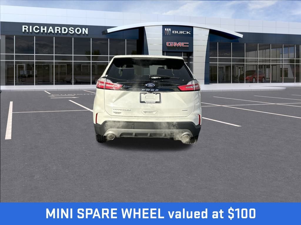 Used 2022 Ford Edge Titanium image 5