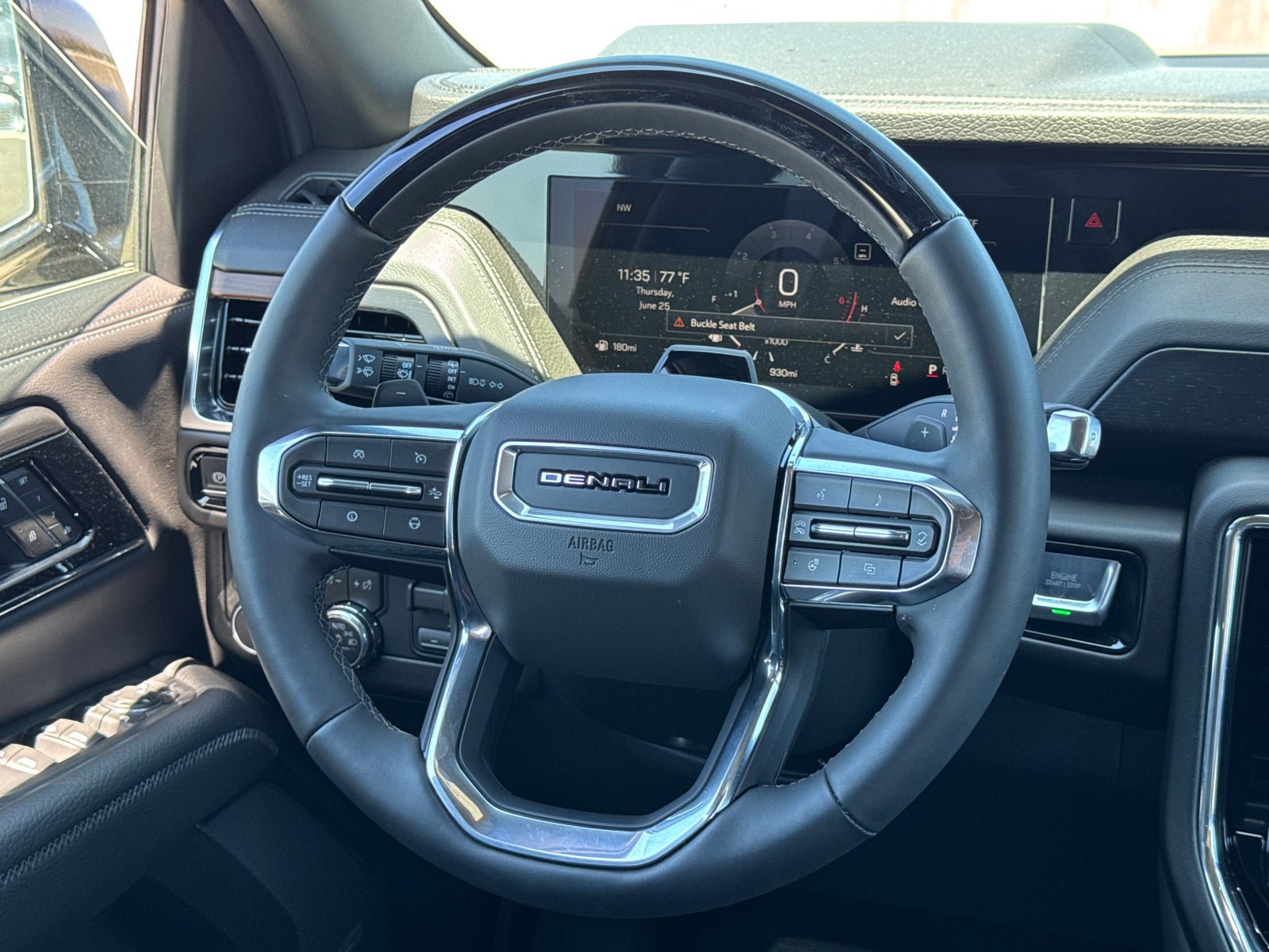 Used 2026 GMC Yukon XL Denali w/ Denali Reserve Package AWD/4WD image 27