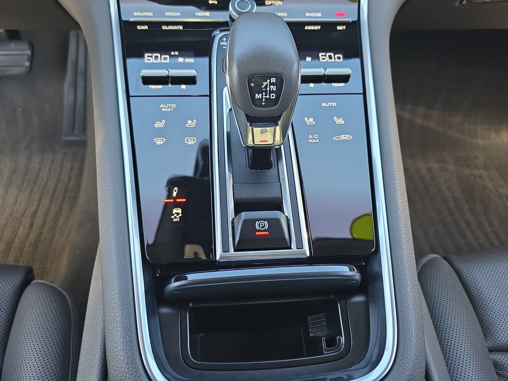 Used 2023 Porsche Panamera Platinum Edition RWD image 28