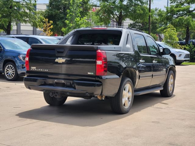 Used 2011 Chevrolet Avalanche LT w/ Texas Edition RWD image 5