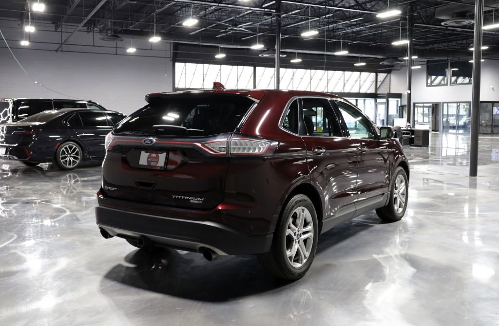 Used 2017 Ford Edge Titanium w/ Technology Package image 7