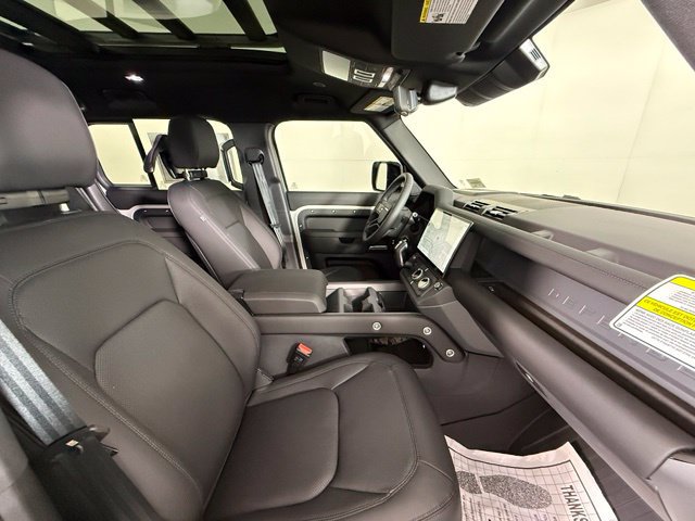 New 2026 Land Rover Defender 110 X-Dynamic SE AWD/4WD image 36