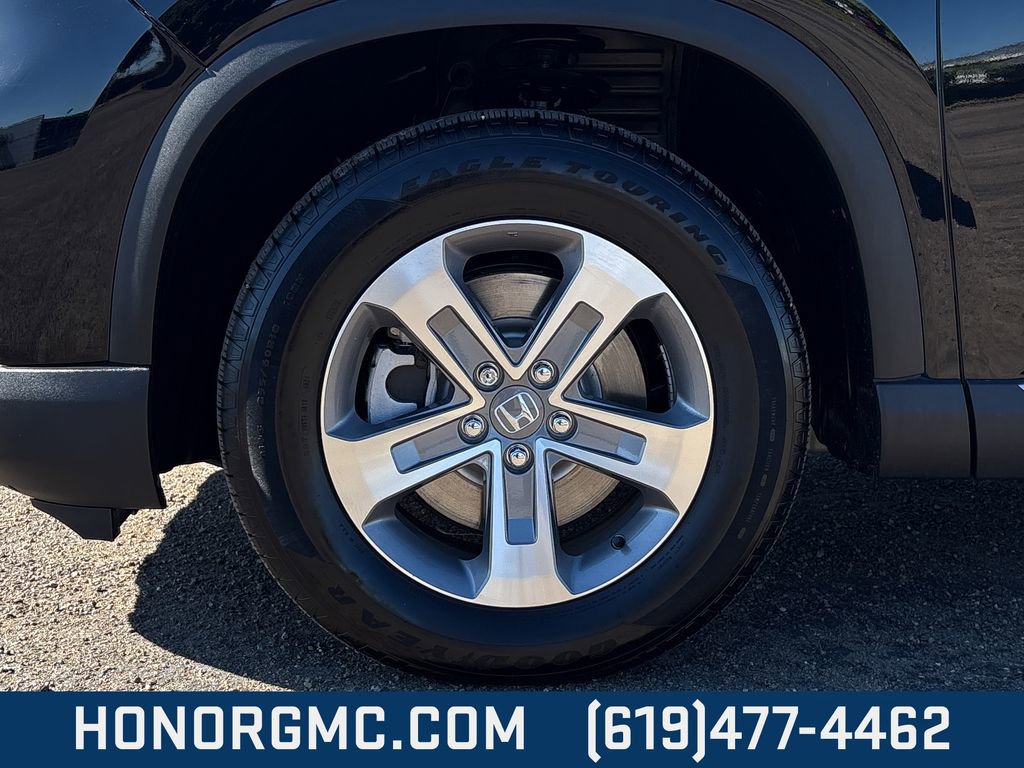 Used 2025 Honda Pilot EX-L image 9