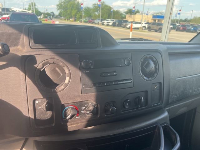 Used 2012 Ford E-150 and Econoline 150 XL w/ PWR Windows & Locks Group image 18