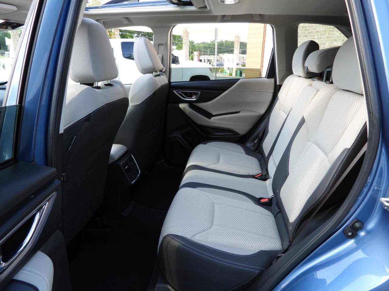 Used 2022 Subaru Forester Premium AWD/4WD image 46