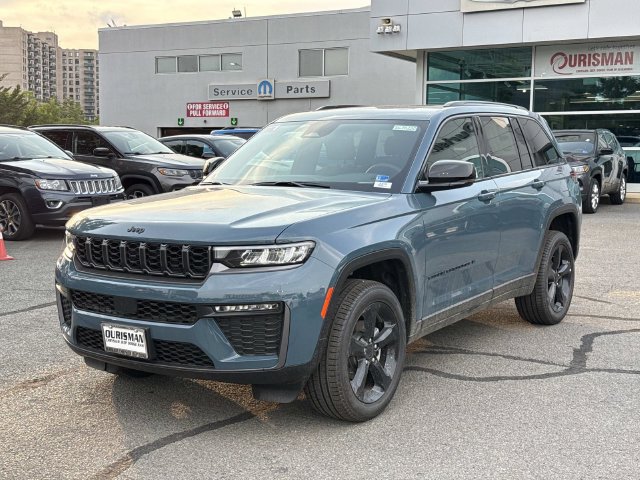 New 2026 Jeep Grand Cherokee Limited w/ Limited Altitude Package AWD/4WD image 5