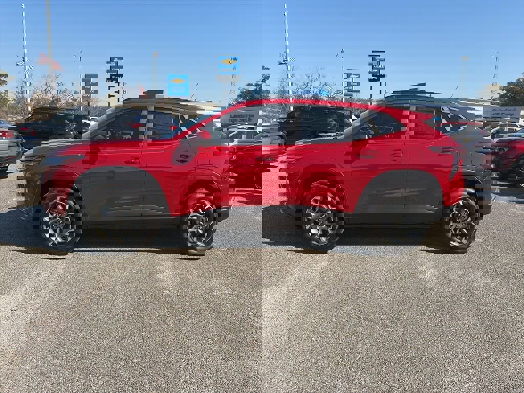New 2026 Chevrolet Trax LT w/ Driver Confidence Package image 2