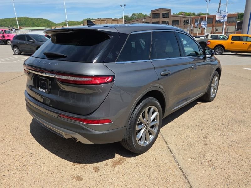 Used 2022 Lincoln Corsair AWD w/ Premium Package image 7