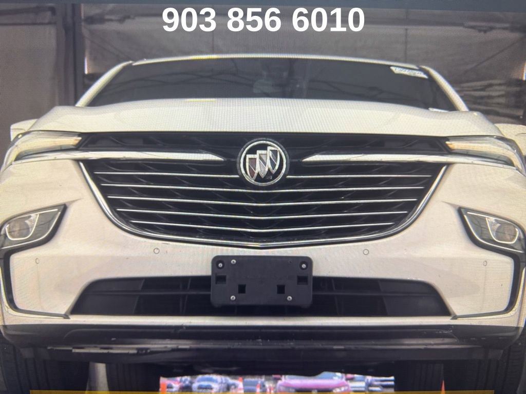 Used 2023 Buick Enclave Essence image 3
