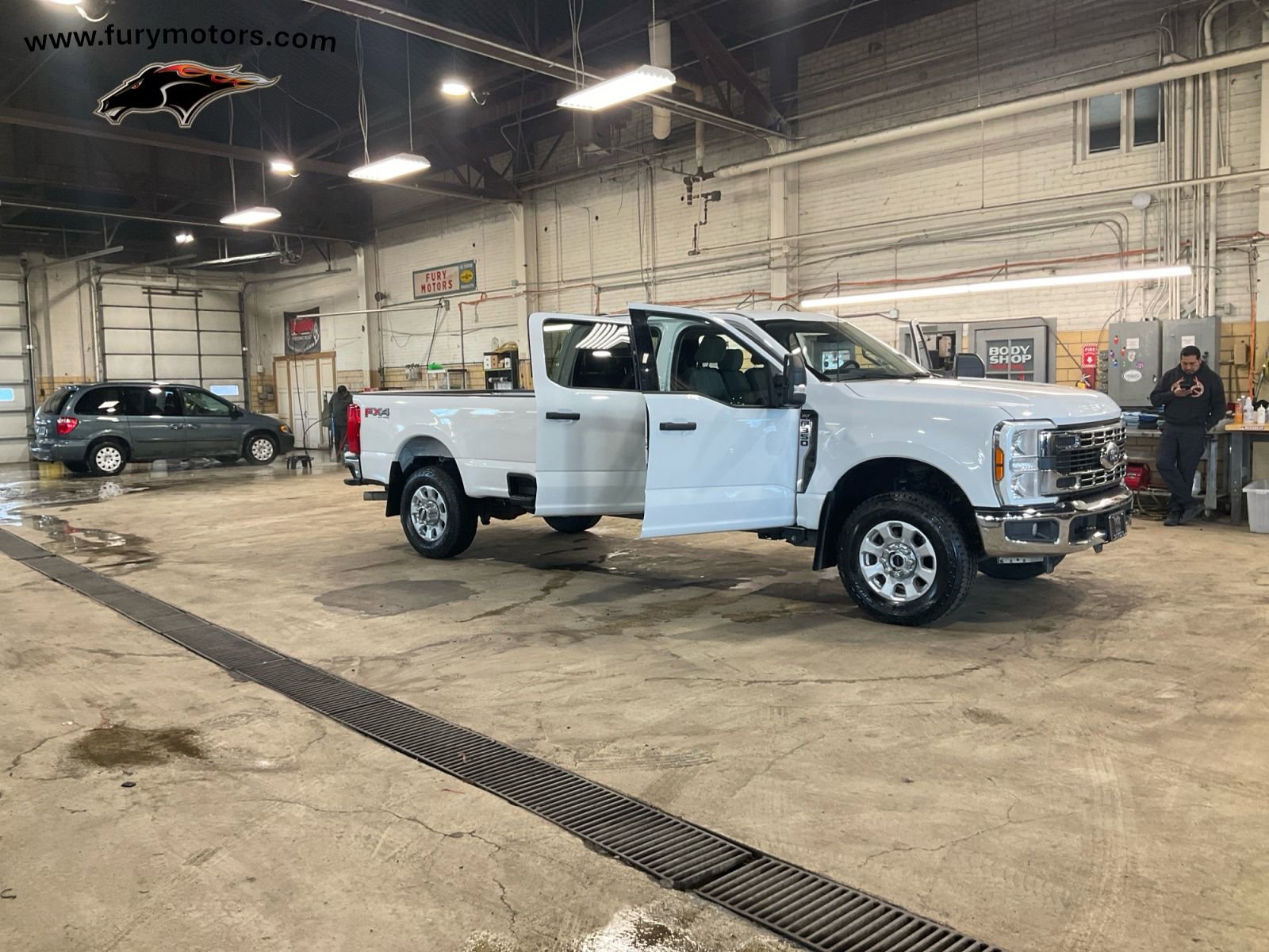 Used 2024 Ford F350 XLT w/ FX4 Off-Road Package image 30