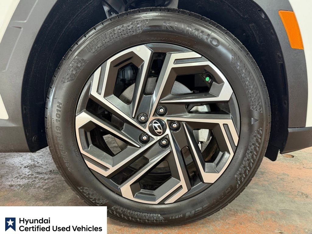 Certified 2025 Hyundai Tucson Limited FWD image 9