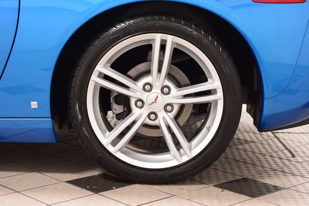 Used 2008 Chevrolet Corvette Coupe w/ Preferred Equipment Group RWD image 24