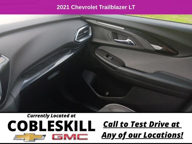 Used 2021 Chevrolet TrailBlazer LT w/ Convenience Package AWD/4WD image 23