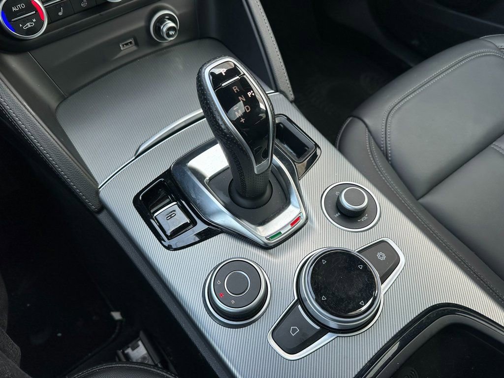 Used 2024 Alfa Romeo Stelvio Ti w/ Active Assist Plus Package AWD/4WD image 8