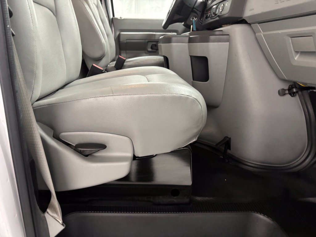 Used 2023 Ford E-350 and Econoline 350 Super Duty w/ Power Windows & Locks Group RWD image 42