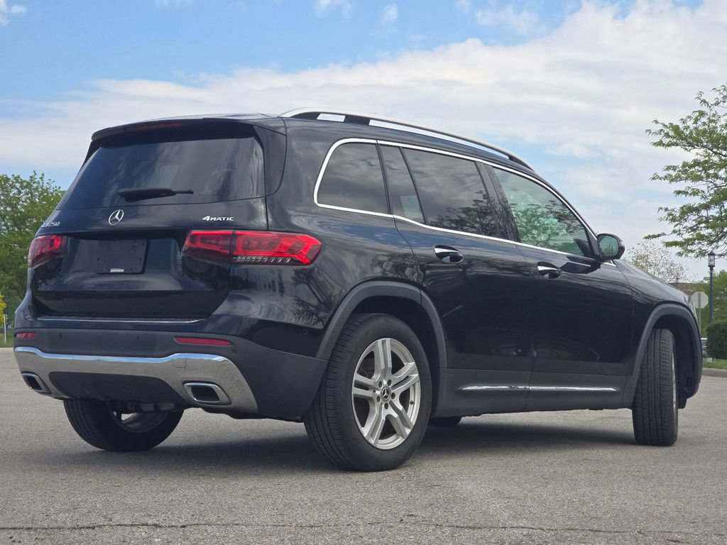 Certified 2023 Mercedes-Benz GLB 250 4MATIC w/ Premium Package image 18
