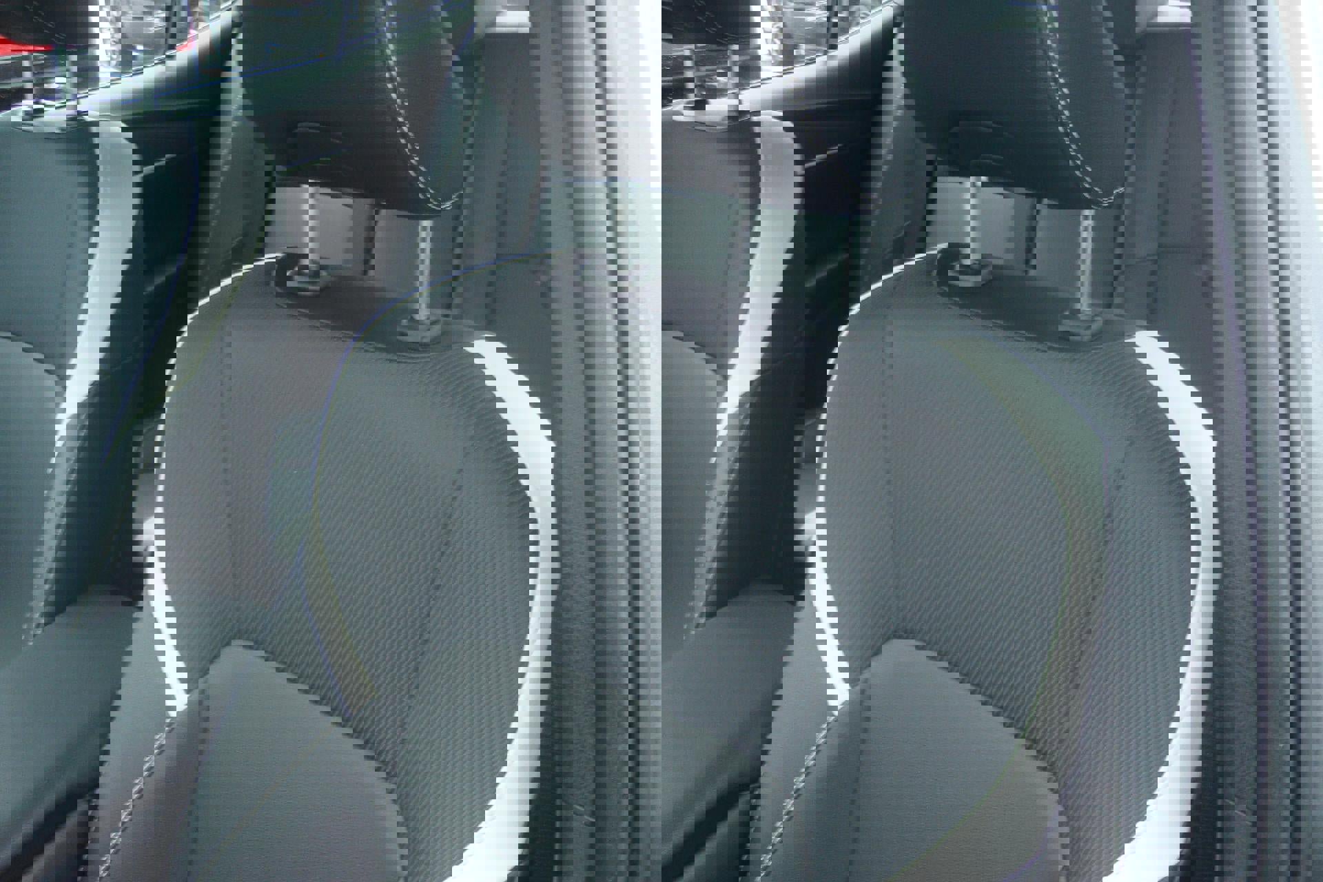 Used 2025 Toyota Camry SE image 12