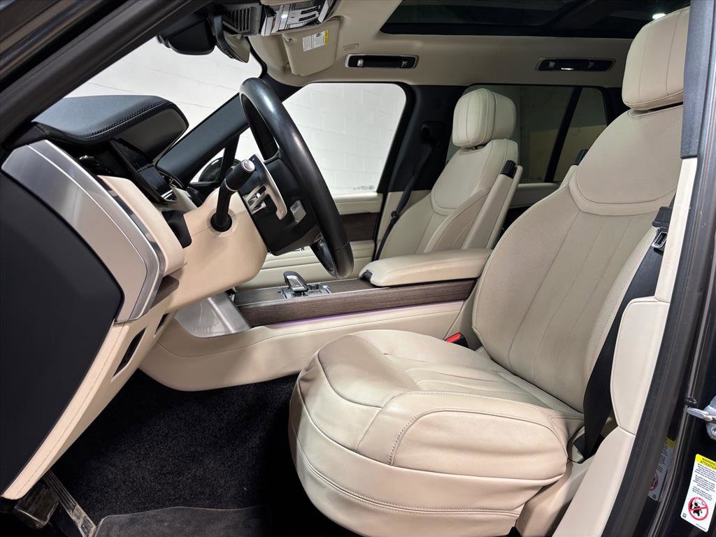 Used 2023 Land Rover Range Rover SE image 24