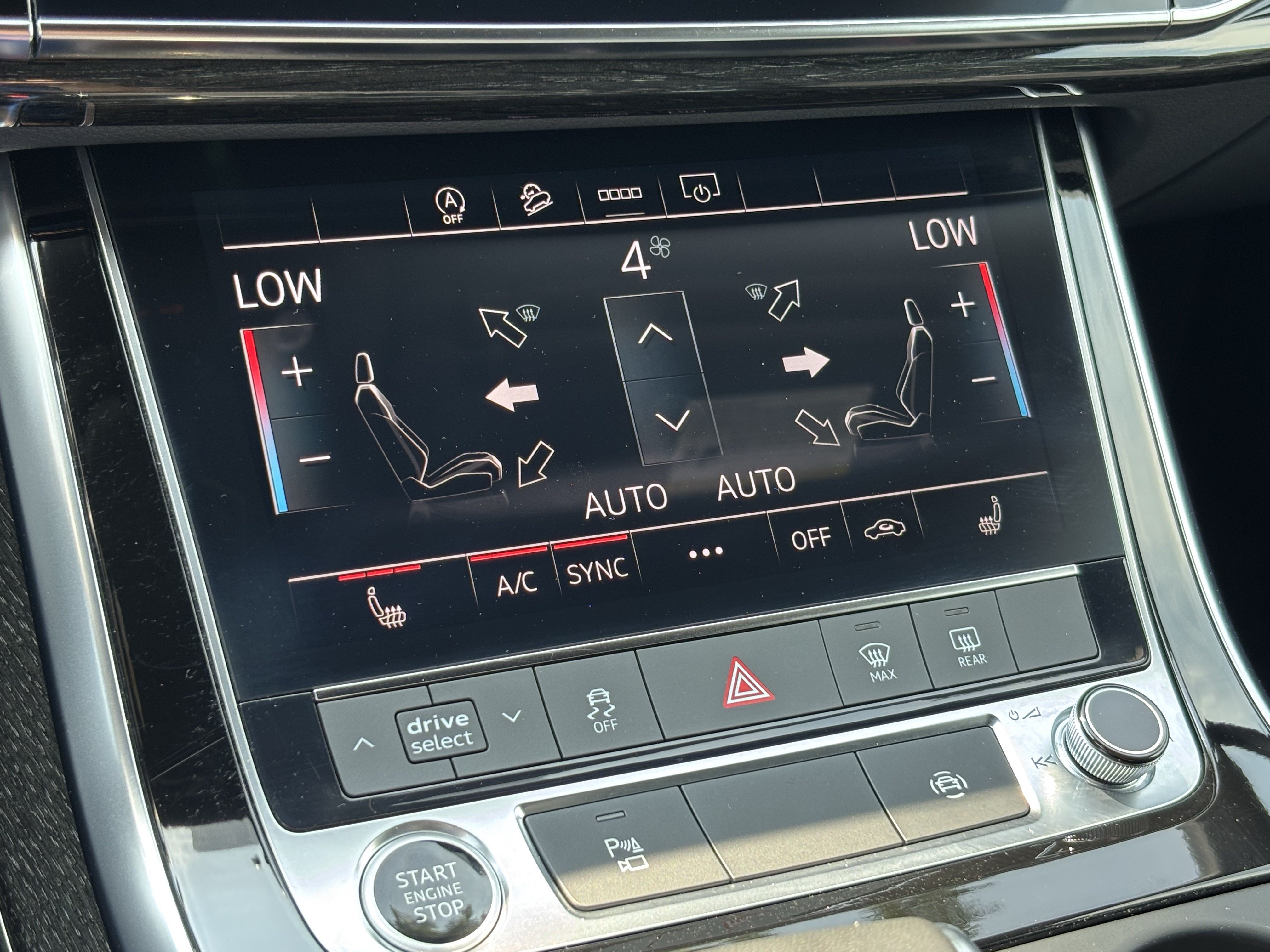 Certified 2025 Audi Q7 2.0T Premium Plus w/ Convenience Plus Package AWD/4WD image 29