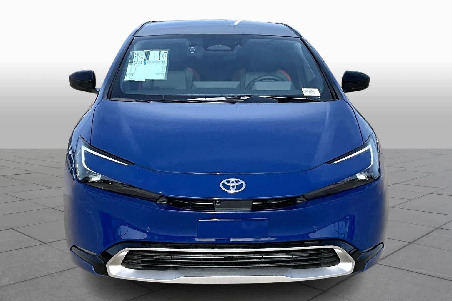 New 2026 Toyota Prius Plug-In Hybrid FWD image 3