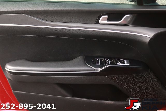 Used 2022 Kia K5 LXS FWD image 11