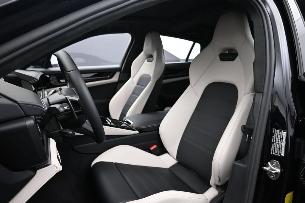 New 2026 Porsche Panamera GTS AWD/4WD image 5