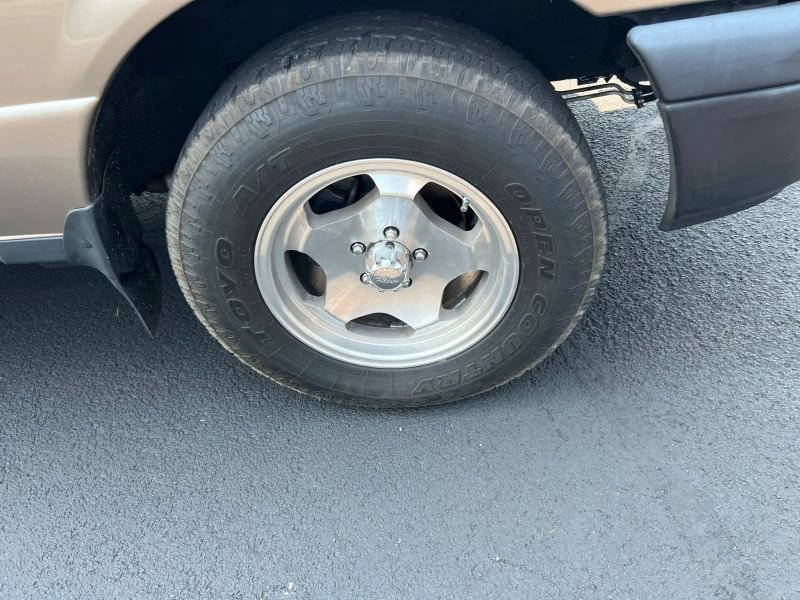 Used 2004 Ford Ranger XL RWD image 5