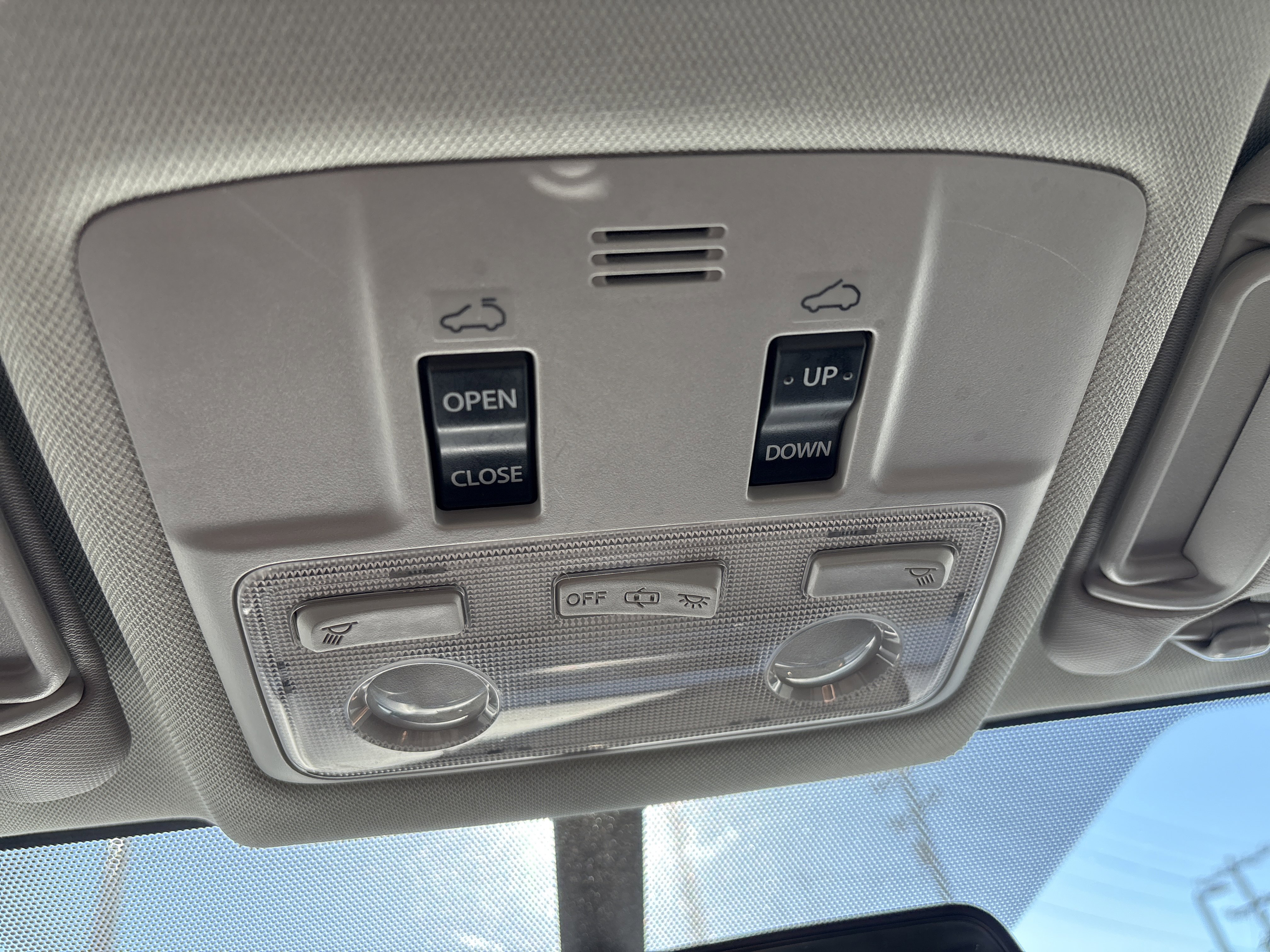 Used 2015 Toyota RAV4 XLE image 31