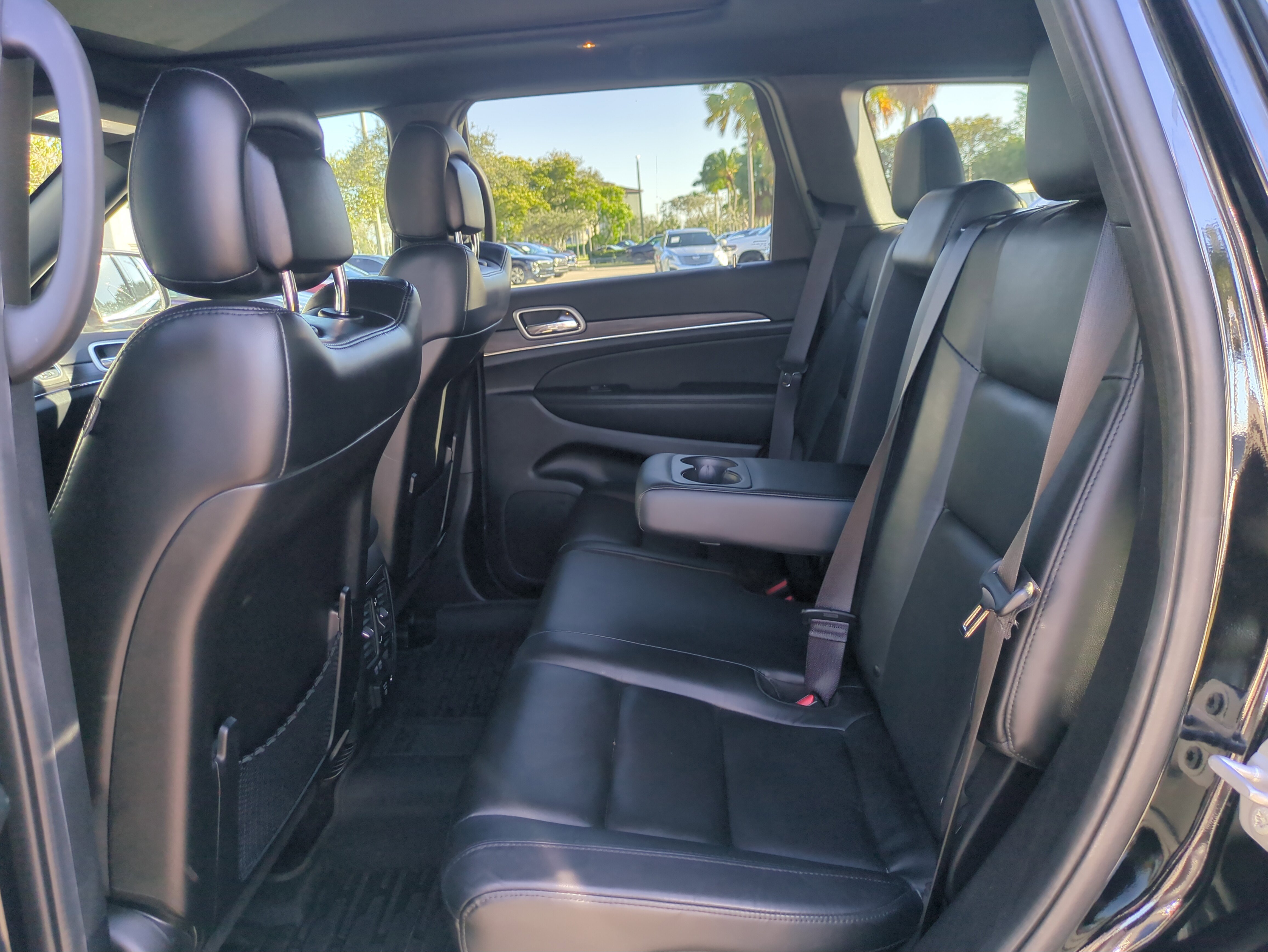 Certified 2022 Jeep Grand Cherokee Limited w/ Tech Group image 15