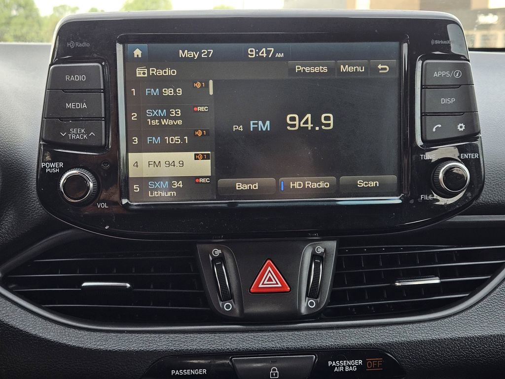Used 2018 Hyundai Elantra GT FWD image 12