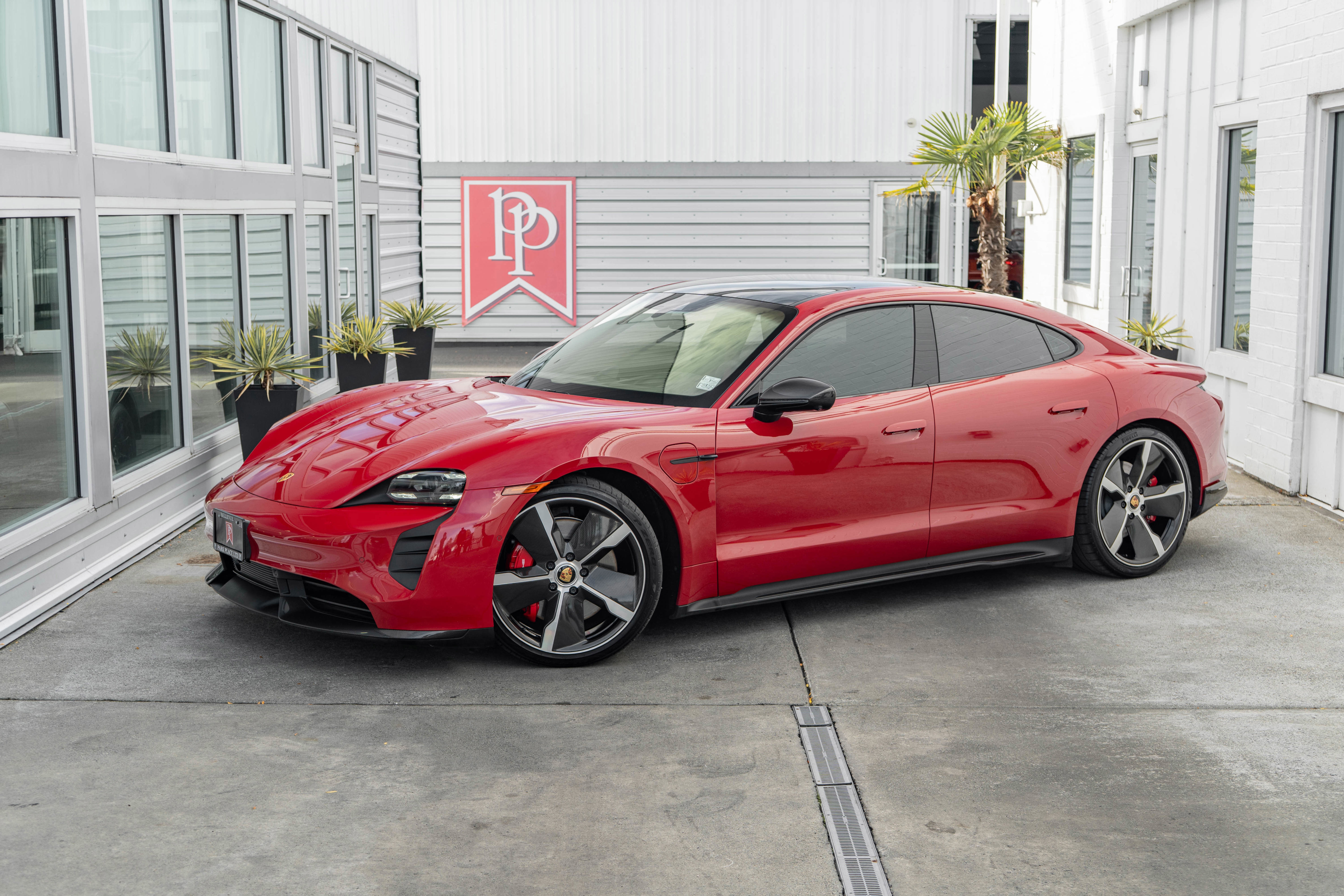 Used 2023 Porsche Taycan GTS image 2