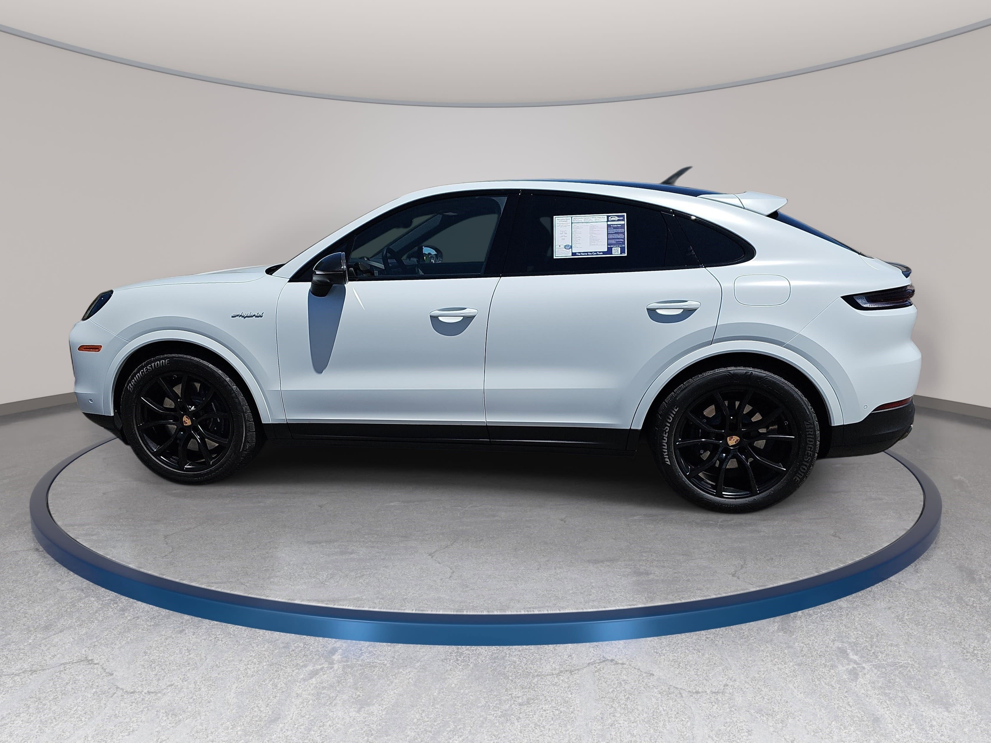 Used 2026 Porsche Cayenne E-Hybrid Coupe AWD/4WD image 8