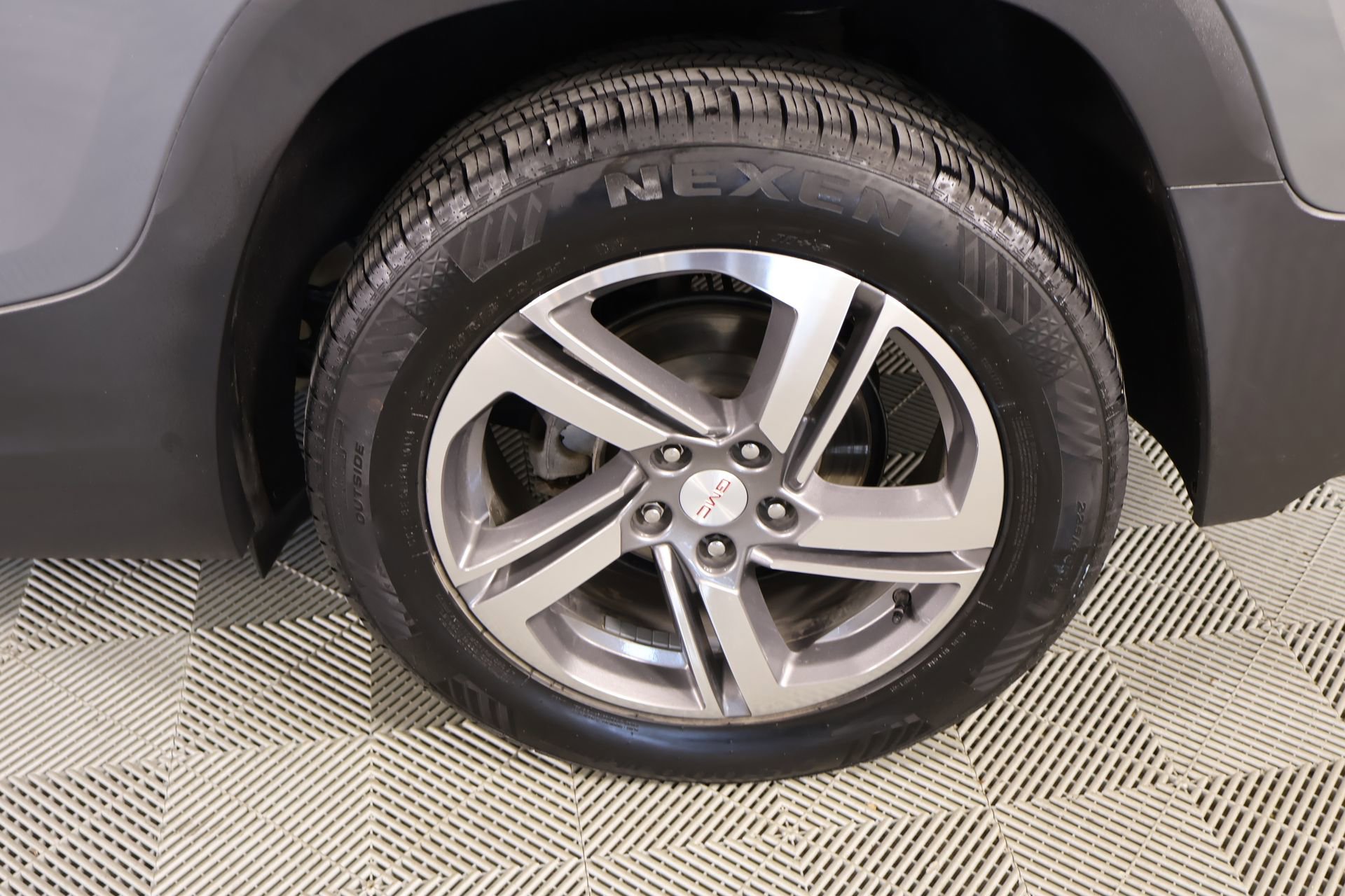 Used 2020 GMC Terrain SLT image 18