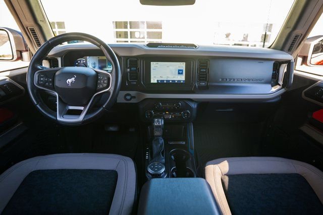 Used 2021 Ford Bronco Wildtrak image 16