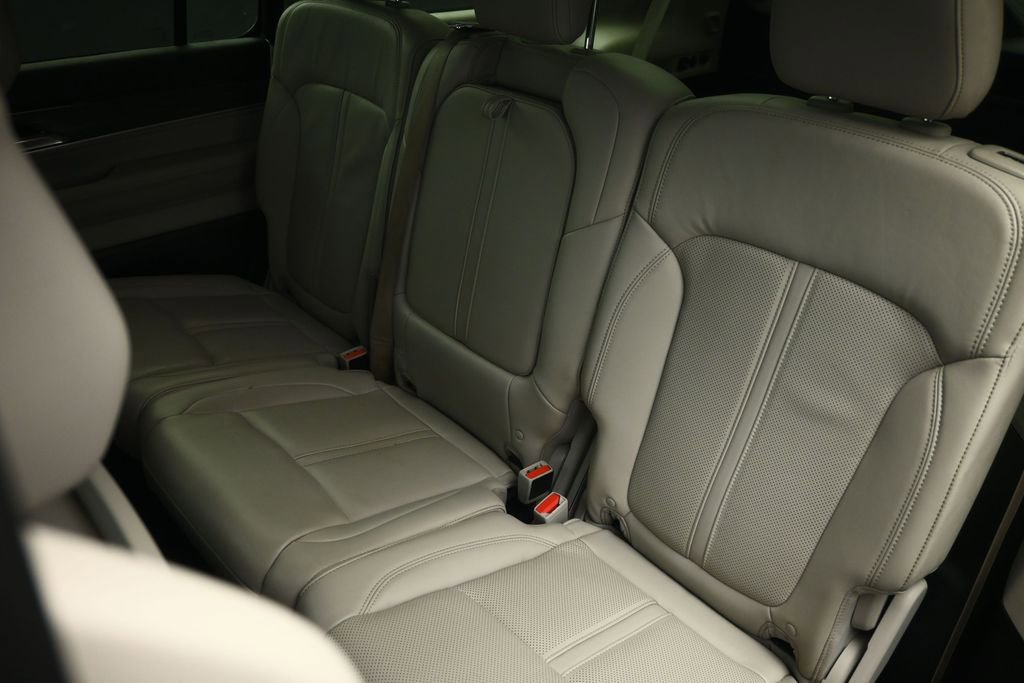 Used 2022 Jeep Wagoneer Series II w/ Premium Group I AWD/4WD image 64