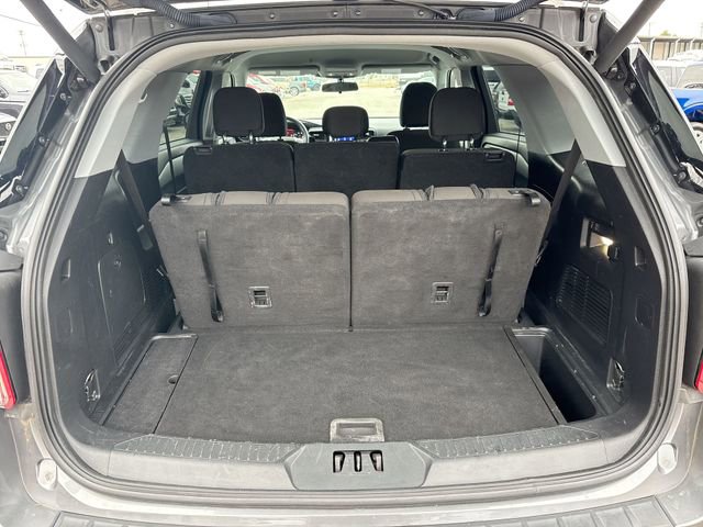 Used 2022 Ford Explorer XLT image 16