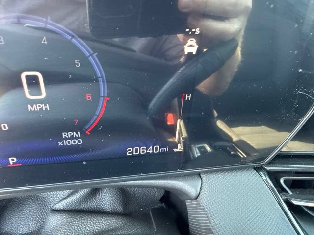 Used 2025 Chevrolet TrailBlazer RS w/ Convenience Package AWD/4WD image 5