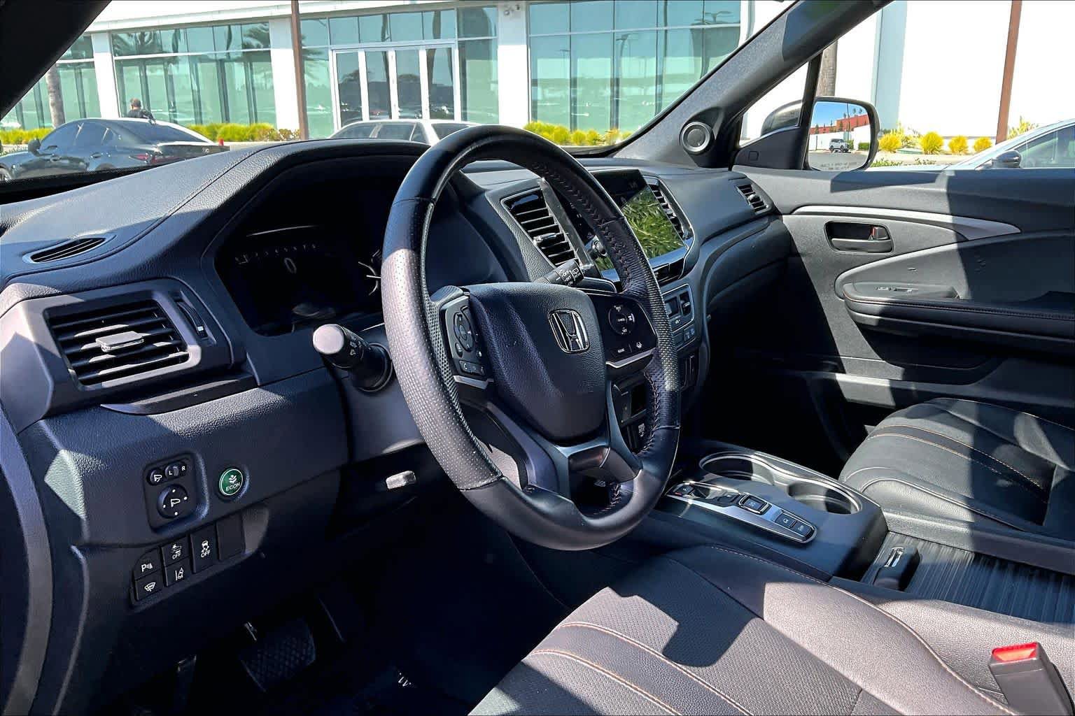 Used 2023 Honda Passport TrailSport image 17